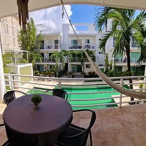 poolside-tranquil-apartment-in-playa-del-carmen.allrivieramayahotels.com/